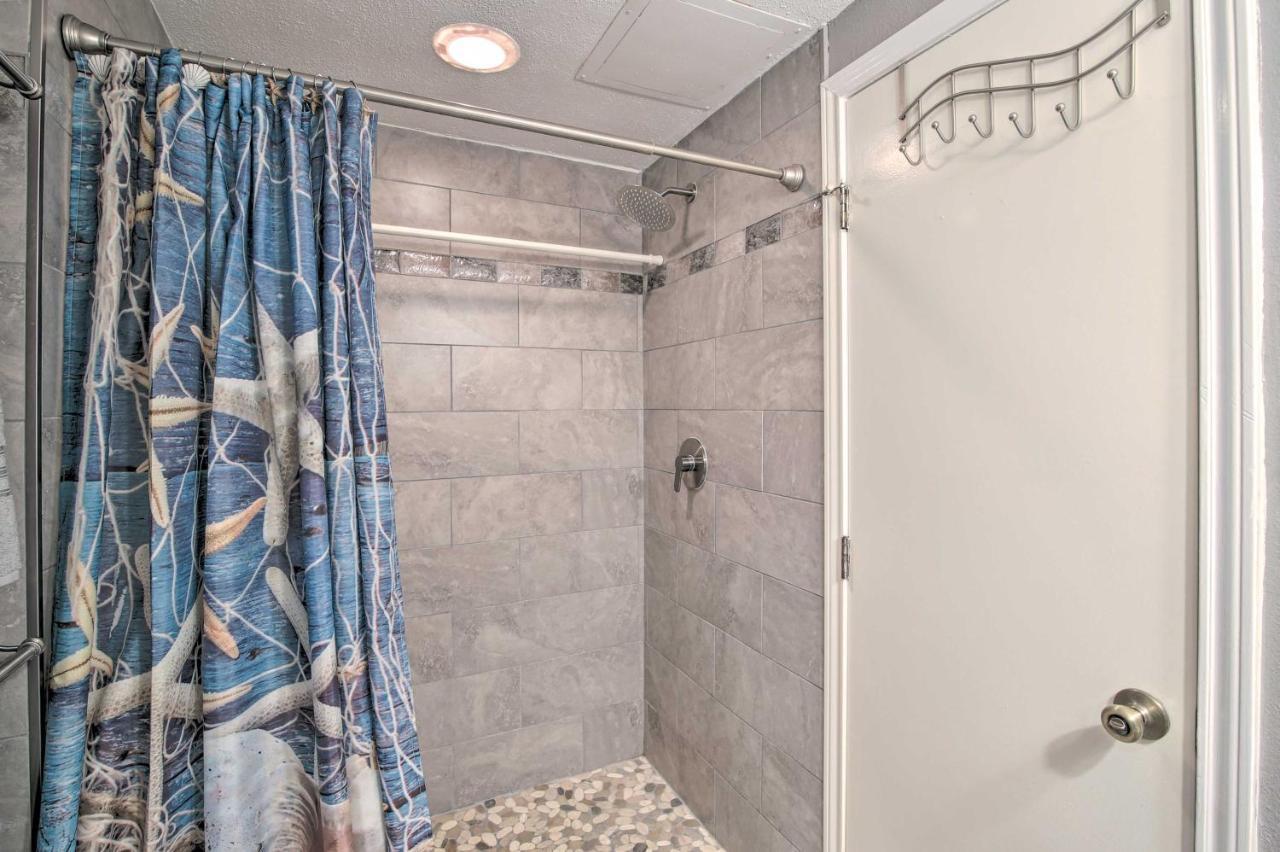 Sunny Oceanfront Condo On South Padre Island Beach Bagian luar foto