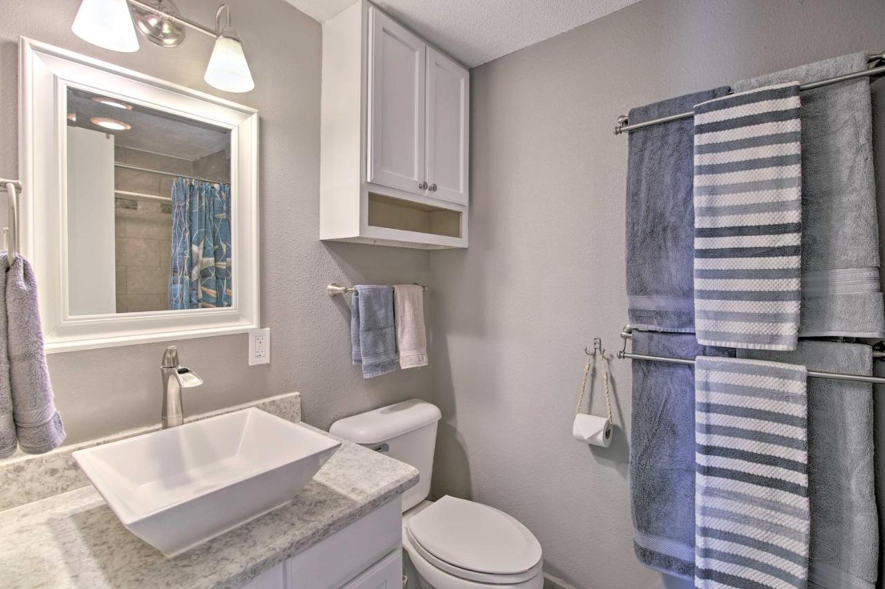 Sunny Oceanfront Condo On South Padre Island Beach Bagian luar foto
